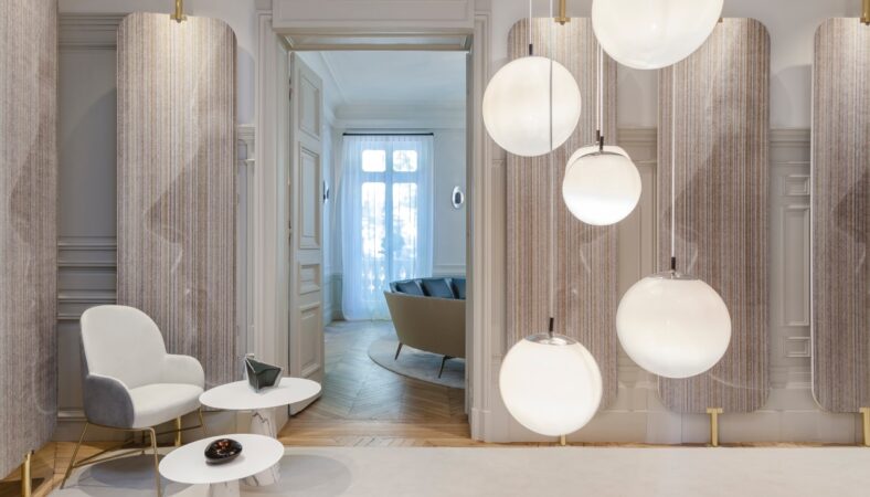 ElecByT - salle d'attente avec luminaire design